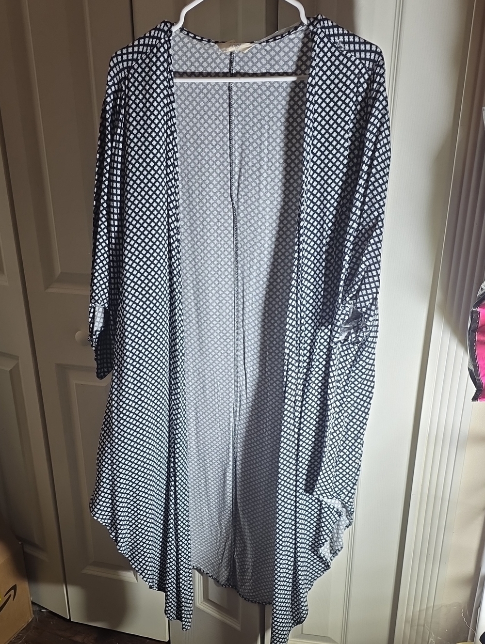 Sky Black & White Geometric Open-Front Drape Cape